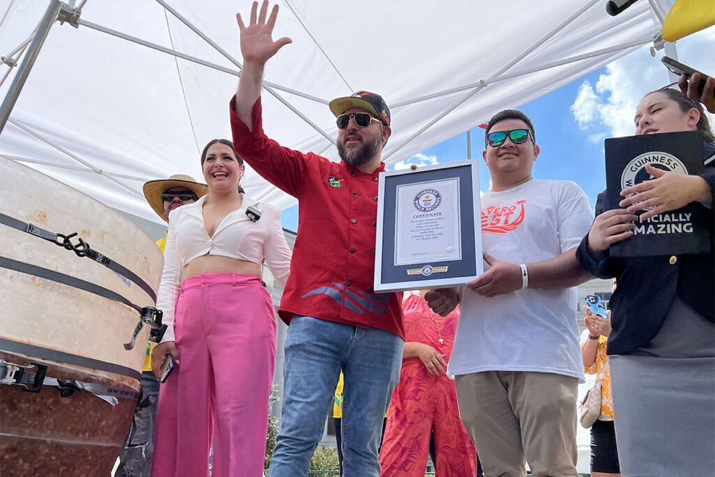 Francisco y Camelia logran récord Guinness para Denver